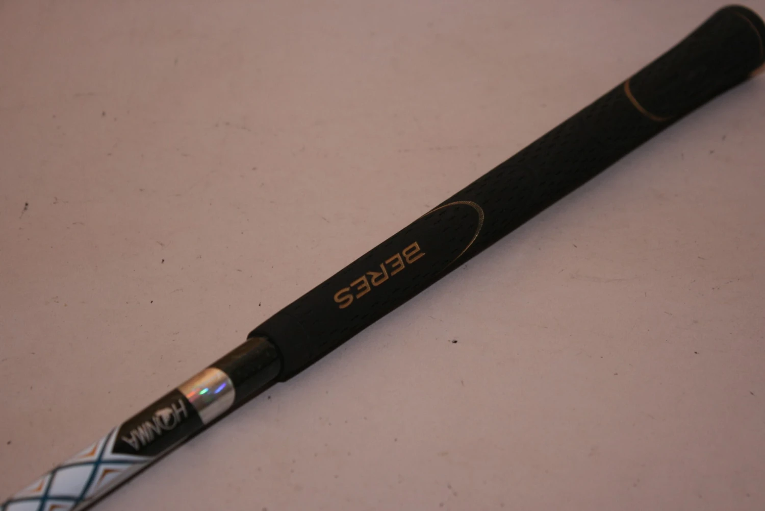 Honma Beres IE-06 2 Sterne (Regular, Graphit, 37,5 Inch) Eisen 7 7 Honma Beres IE-06 2 Sterne (Regular, Graphit, 37,5 Inch) Eisen 7 – Bild 5