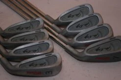 Wilson John Daly (3-PW, Regular, Stahl, -0.5 Inch ) Eisensatz